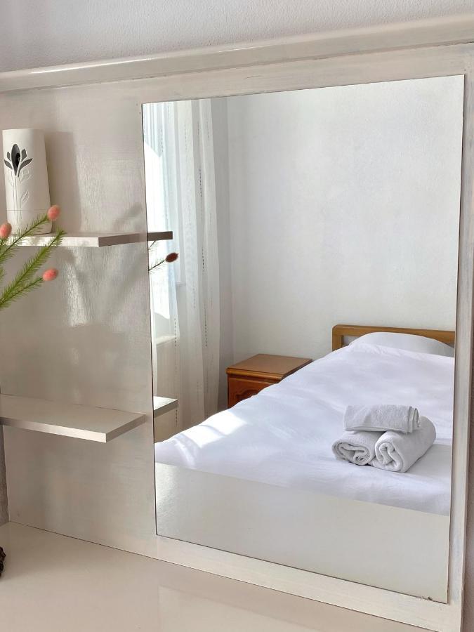 Zogu Apartments - City Center プリシュティナ エクステリア 写真